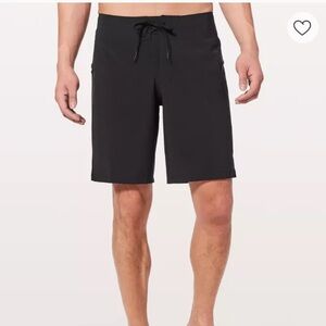 Lululemon Current State Short  DESIGNED FOR WATER